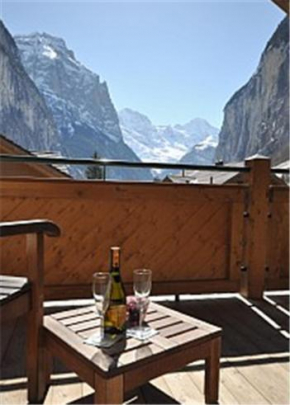 Charming Penthouse Lauterbrunnen